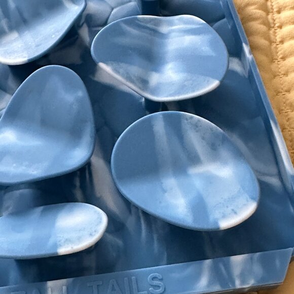 Tall Tails Dog Lick Mat - Picture 5 of 5